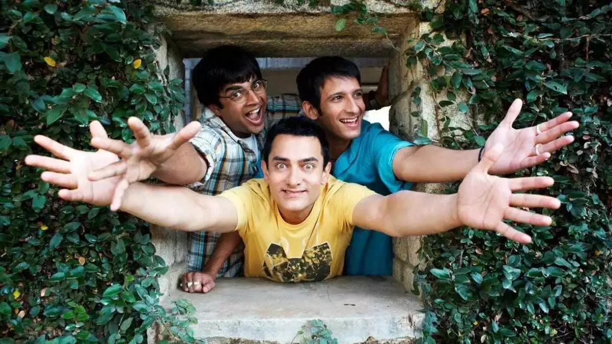 3 Idiots| 3 ಇಡಿಯಟ್ಸ್ ಪ್ರದರ್ಶನಕ್ಕೆ ಯುಎಸ್ ಥಿಯೇಟರ್ ಬುಕ್ ಮಾಡಿದ ಪಾಕ್ ಉದ್ಯಮಿ 3 Idiots| 3 ಇಡಿಯಟ್ಸ್ ಪ್ರದರ್ಶನಕ್ಕೆ ಯುಎಸ್ ಥಿಯೇಟರ್ ಬುಕ್ ಮಾಡಿದ ಪಾಕ್ ಉದ್ಯಮಿ