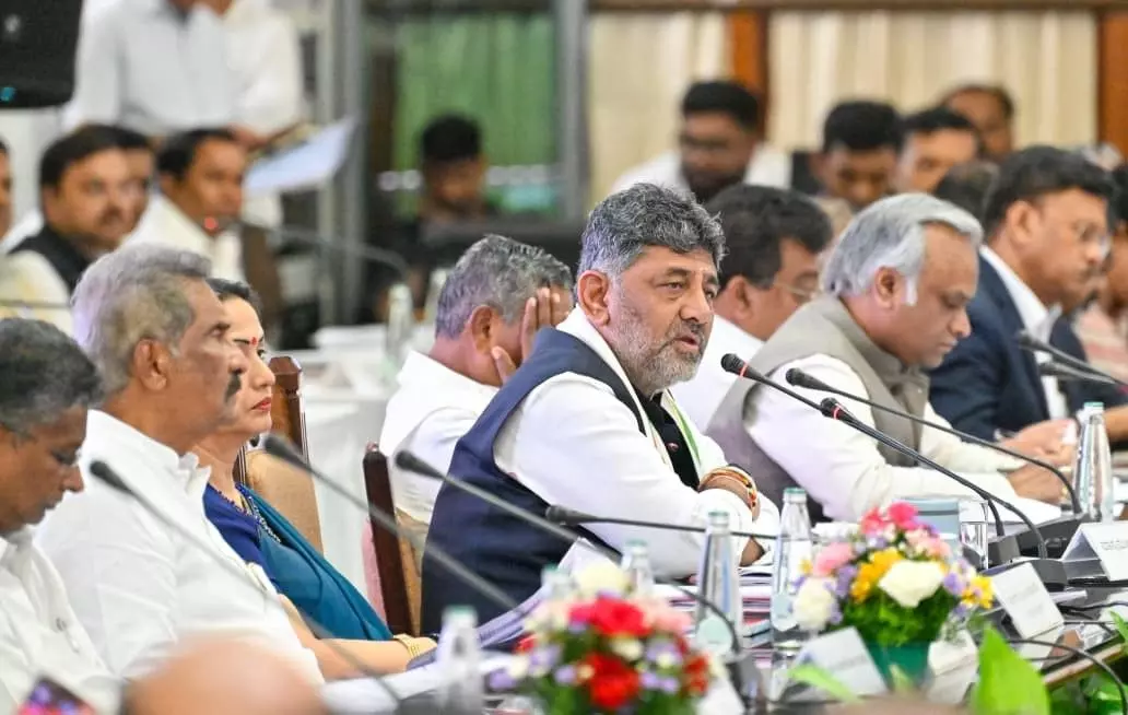ರಸಗೊಬ್ಬರ, ಬೀಜದ ಪೂರೈಕೆಯಲ್ಲಿ ವ್ಯತ್ಯಯವಾಗದಂತೆ ಎಚ್ಚರವಹಿಸಲು ಸಿಎಂ ಸೂಚನೆ ರಸಗೊಬ್ಬರ, ಬೀಜದ ಪೂರೈಕೆಯಲ್ಲಿ ವ್ಯತ್ಯಯವಾಗದಂತೆ ಎಚ್ಚರವಹಿಸಲು ಸಿಎಂ ಸೂಚನೆ