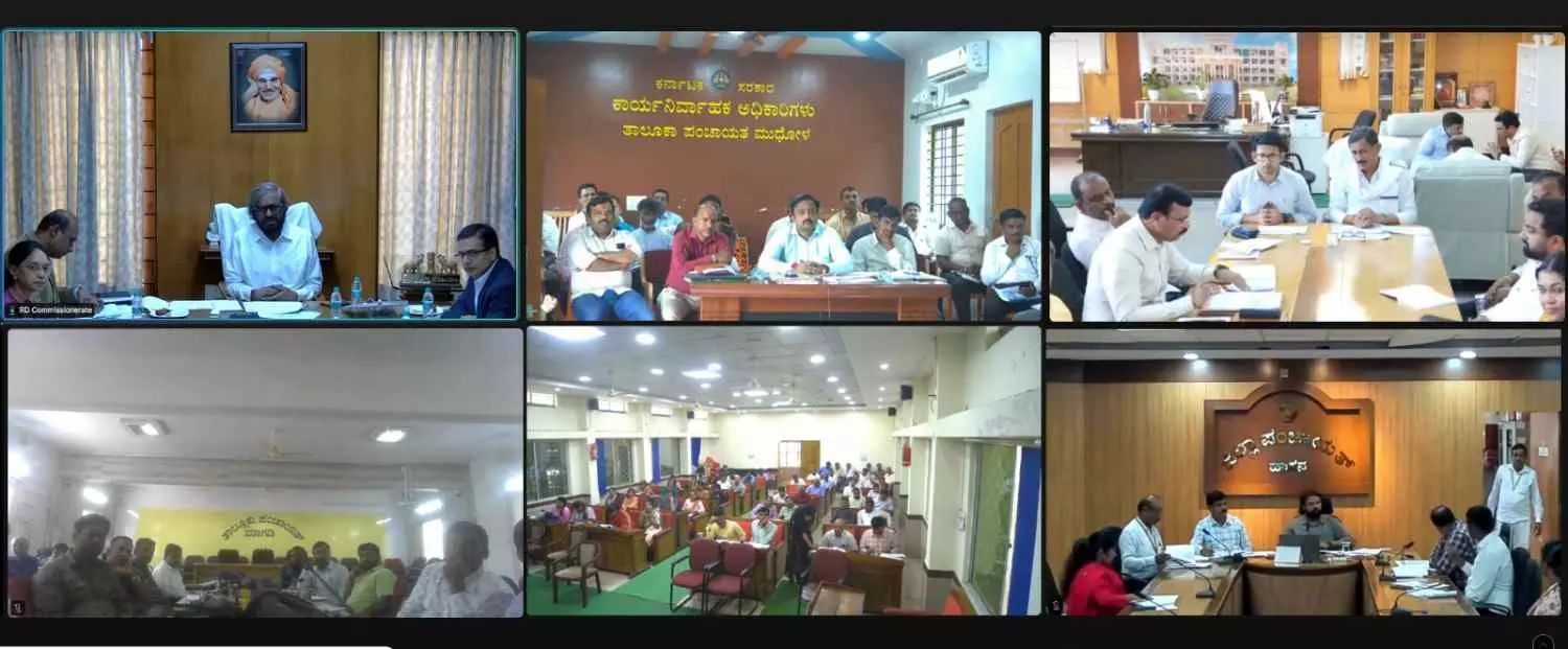 ಬರಪೀಡಿತರಿಗೆ ಉದ್ಯೋಗ ಭರವಸೆ: 15 ದಿನದಲ್ಲಿ ಕೂಲಿ ಹಣ ಪಾವತಿಗೆ ಈಶ್ವರ್ ಖಂಡ್ರೆ ಸೂಚನೆ ಬರಪೀಡಿತರಿಗೆ ಉದ್ಯೋಗ ಭರವಸೆ: 15 ದಿನದಲ್ಲಿ ಕೂಲಿ ಹಣ ಪಾವತಿಗೆ ಈಶ್ವರ್ ಖಂಡ್ರೆ ಸೂಚನೆ