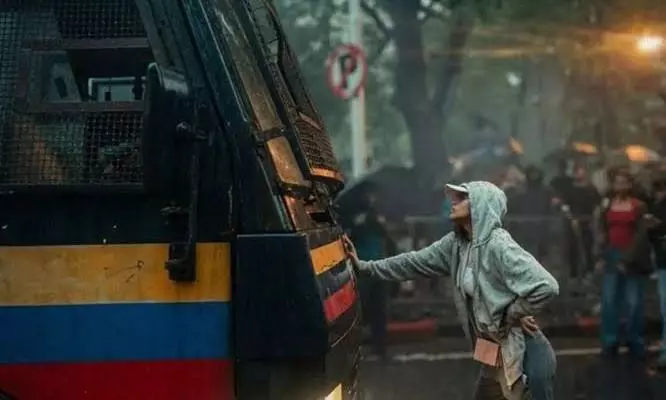 ನೀಟ್ ಪ್ರತಿಭಟನೆಯಲ್ಲಿ ಗಮನ ಸೆಳೆದಿದ್ದ ರಿಹ್ಯಾಗೆ ಬಿಗ್ಬಾಸ್ ಆಫರ್ ನೀಟ್ ಪ್ರತಿಭಟನೆಯಲ್ಲಿ ಗಮನ ಸೆಳೆದಿದ್ದ ರಿಹ್ಯಾಗೆ ಬಿಗ್ಬಾಸ್ ಆಫರ್