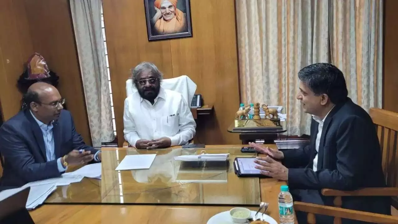 2,186 ಕೋಟಿ ರೂ. ಬಾಕಿ ಅನುದಾನಕ್ಕಾಗಿ ಸುಪ್ರೀಂ ಮೆಟ್ಟಿಲೇರಲು ಸರ್ಕಾರ ನಿರ್ಧಾರ 2,186 ಕೋಟಿ ರೂ. ಬಾಕಿ ಅನುದಾನಕ್ಕಾಗಿ ಸುಪ್ರೀಂ ಮೆಟ್ಟಿಲೇರಲು ಸರ್ಕಾರ ನಿರ್ಧಾರ