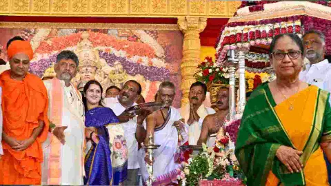 ಮೈಸೂರು ದಸರಾ, ಖಾಸಗಿ ಆಸ್ಪತ್ರೆಗಳಿಗೆ ಹೊಸ ಕಾನೂನು, ಇಡಗುಂಜಿ ದೇಗುಲ ವಿವಾದ ಮೈಸೂರು ದಸರಾ, ಖಾಸಗಿ ಆಸ್ಪತ್ರೆಗಳಿಗೆ ಹೊಸ ಕಾನೂನು, ಇಡಗುಂಜಿ ದೇಗುಲ ವಿವಾದ