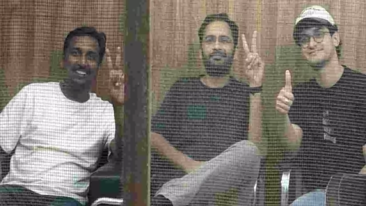 ಬ್ಯಾರಿಕೇಡ್ ದಾಟಿ ಜಂತರ್ ಮಂತರ್ಗೆ ಪ್ರವೇಶಿಸಿದ್ದ ಸಿಜೆಪಿ ನಾಯಕರ ಬಂಧನ ಬ್ಯಾರಿಕೇಡ್ ದಾಟಿ ಜಂತರ್ ಮಂತರ್ಗೆ ಪ್ರವೇಶಿಸಿದ್ದ ಸಿಜೆಪಿ ನಾಯಕರ ಬಂಧನ