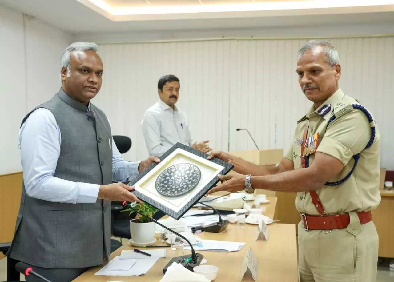 ಕಾರಾಗೃಹ ಉತ್ಪನ್ನಗಳಿಗೆ ಸಿಗಲಿದೆ ಹೊಸ ಬ್ರ್ಯಾಂಡಿಂಗ್: ಮಾರುಕಟ್ಟೆ ವಿಸ್ತರಣೆಗೆ ಸೂಚನೆ ಕಾರಾಗೃಹ ಉತ್ಪನ್ನಗಳಿಗೆ ಸಿಗಲಿದೆ ಹೊಸ ಬ್ರ್ಯಾಂಡಿಂಗ್: ಮಾರುಕಟ್ಟೆ ವಿಸ್ತರಣೆಗೆ ಸೂಚನೆ